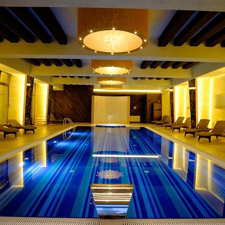 Hotel Poezia Luna Екстериор снимка