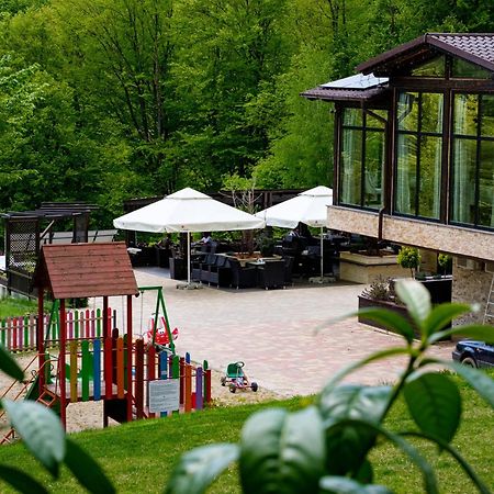 Hotel Poezia Luna Екстериор снимка