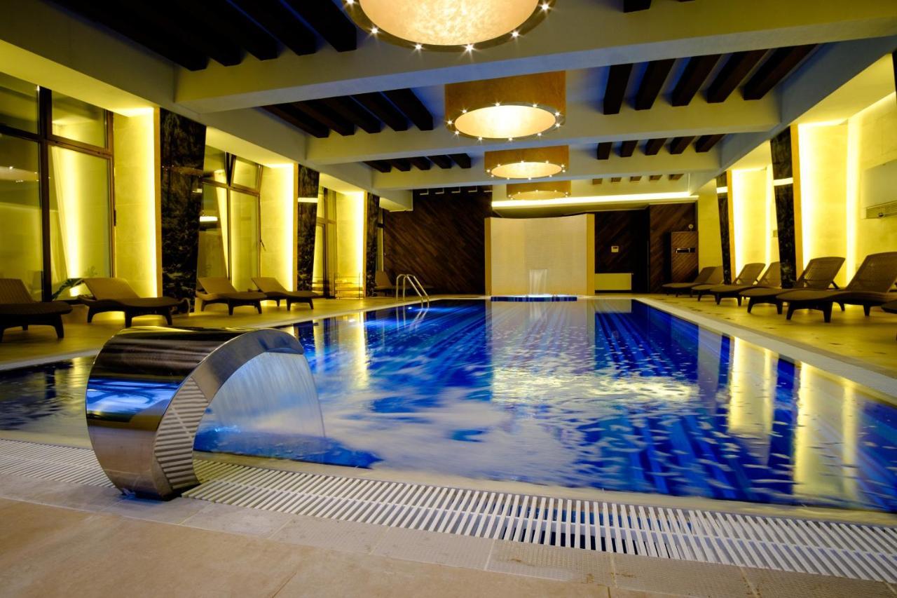 Hotel Poezia Luna Екстериор снимка