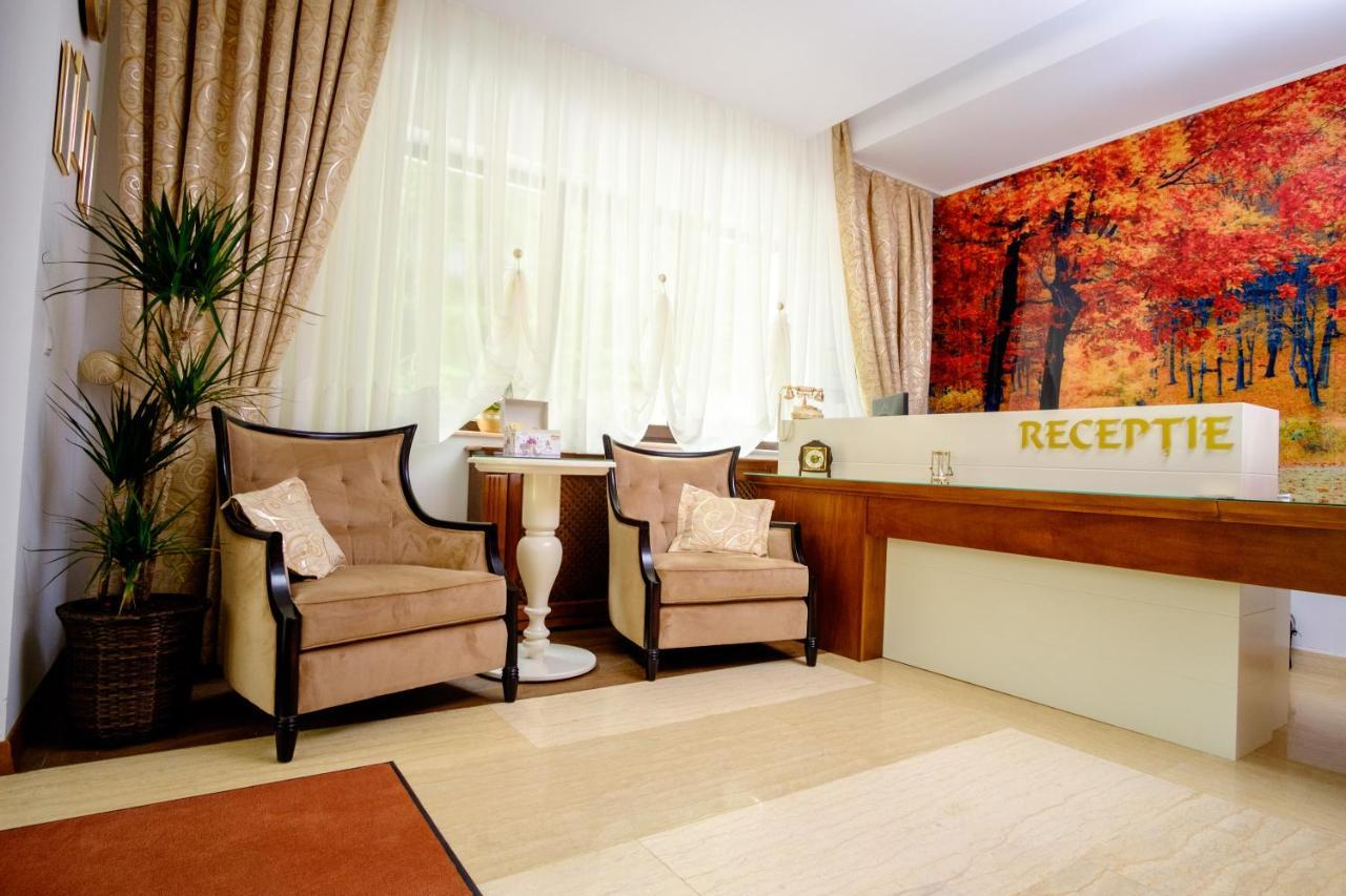 Hotel Poezia Luna Екстериор снимка