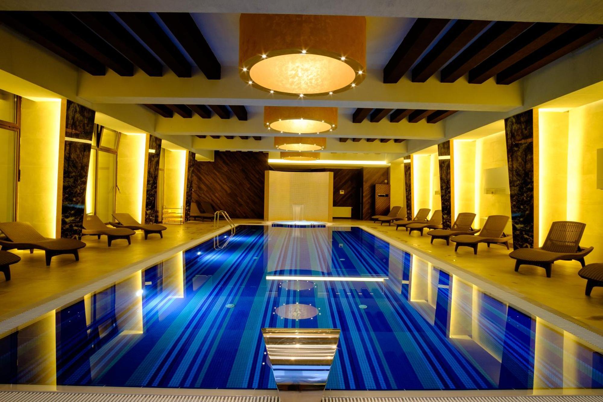Hotel Poezia Luna Екстериор снимка