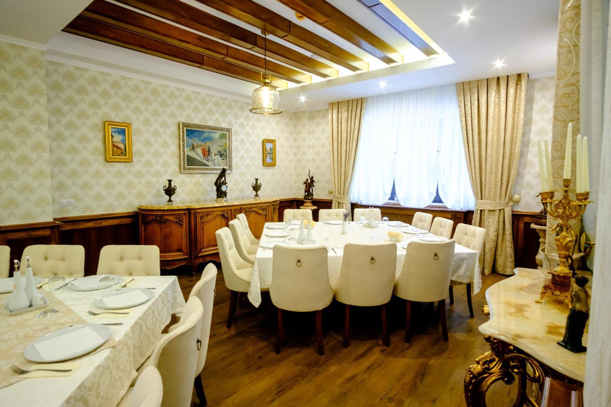 Hotel Poezia Luna Екстериор снимка