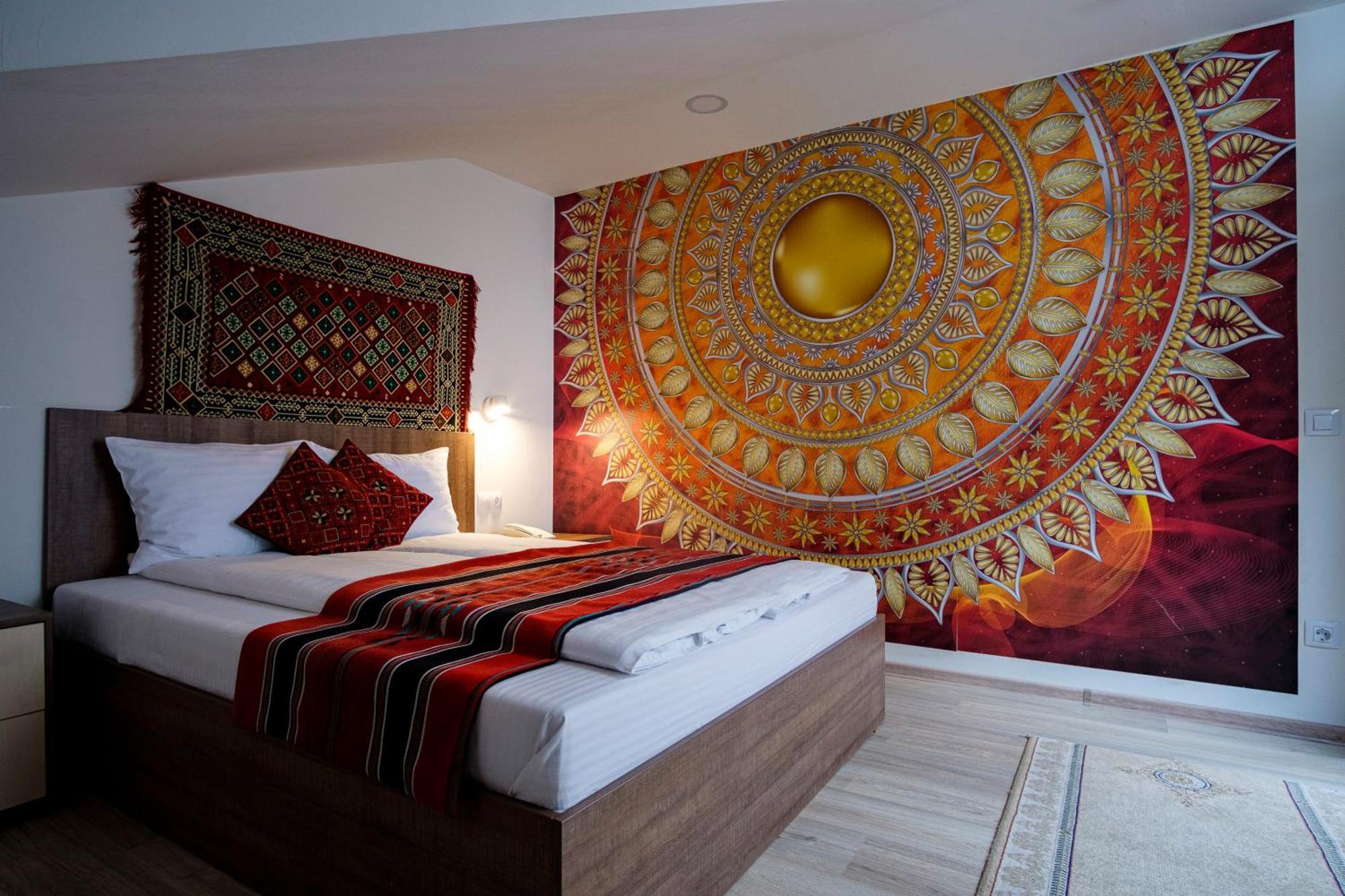 Hotel Poezia Luna Екстериор снимка